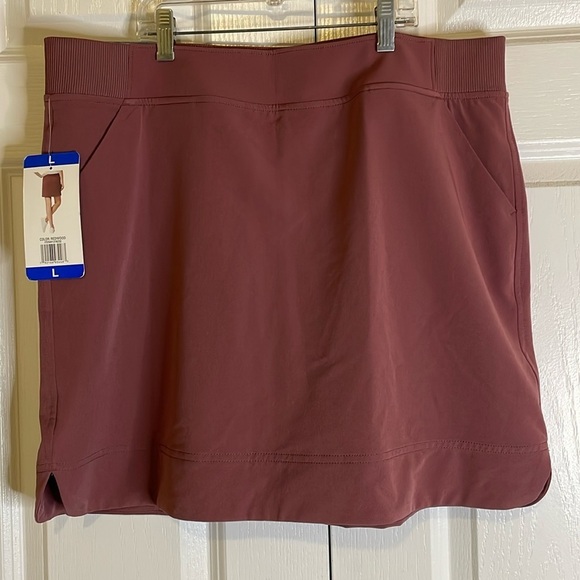 32 Degrees Pants - 32 DEGREES Flowy Woven Skort, Women’s Large, Redwood